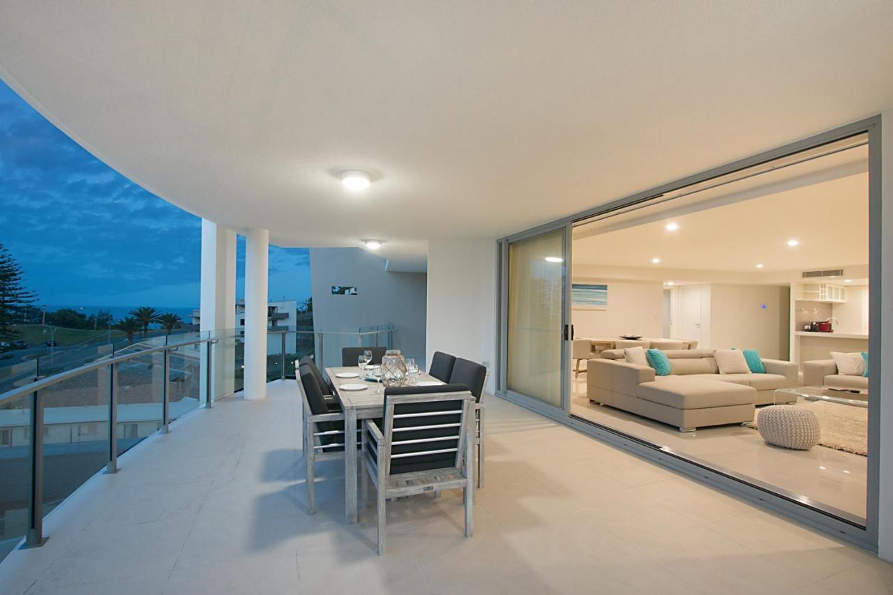 The Garland At Rainbow Bay Apartment
